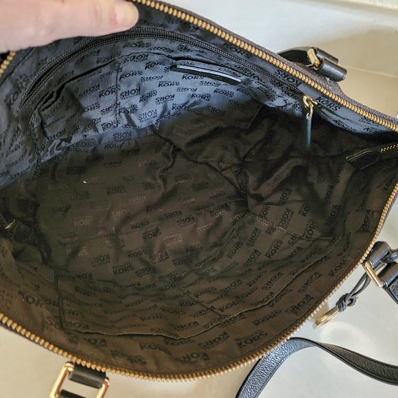 Euc Michael Kors Unique Shoulder Bag Purse - Picture 9 of 10